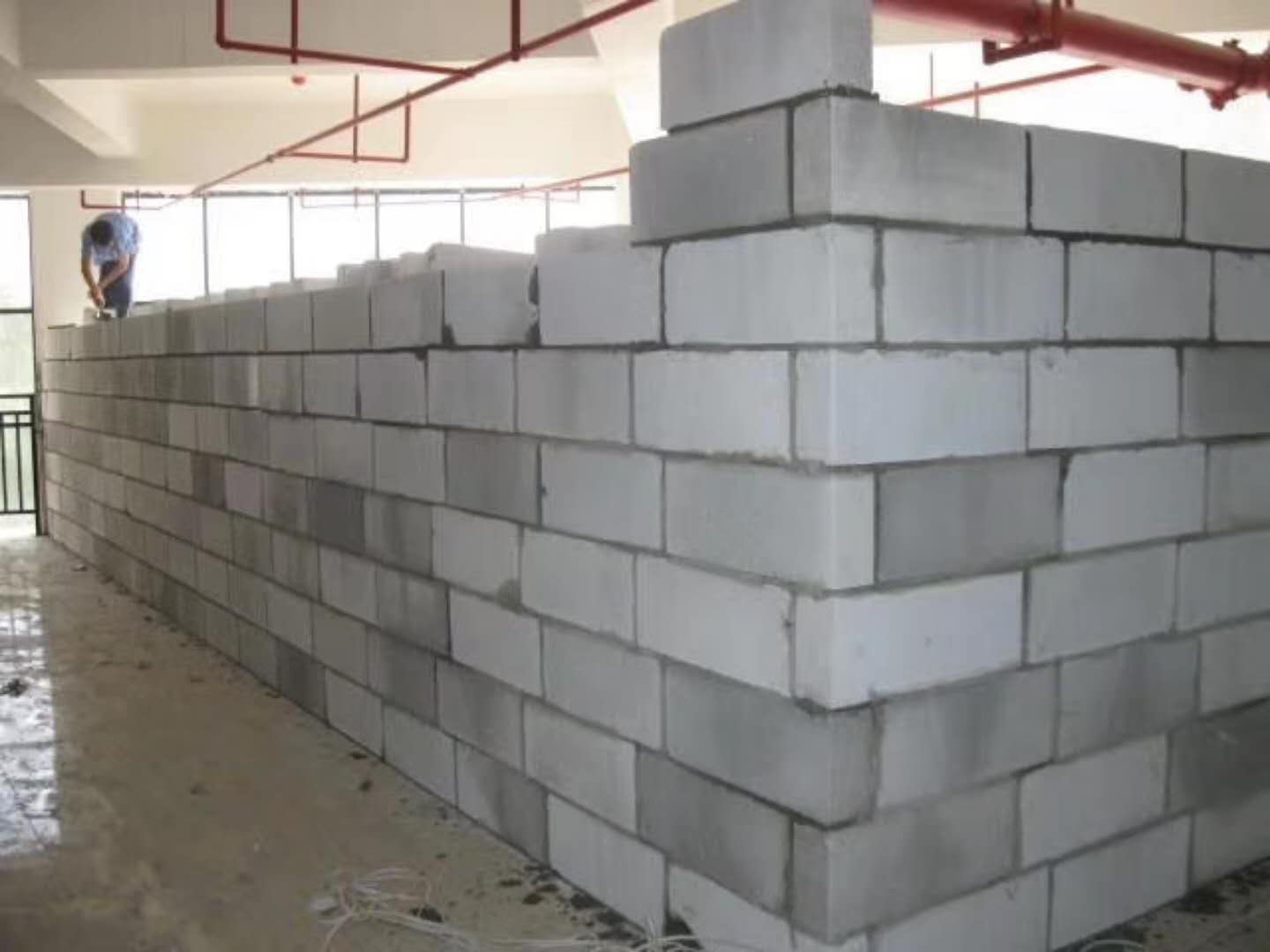 板材蒸压加气混凝土砌块承重墙静力和抗震性能的研究